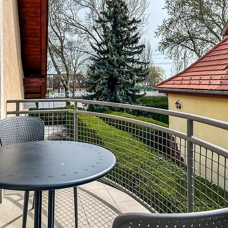 Balatonalmádi Villa 21 Boutique Rooms מראה חיצוני תמונה