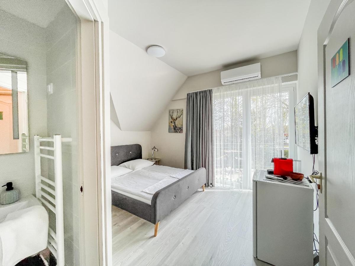 Balatonalmádi Villa 21 Boutique Rooms מראה חיצוני תמונה